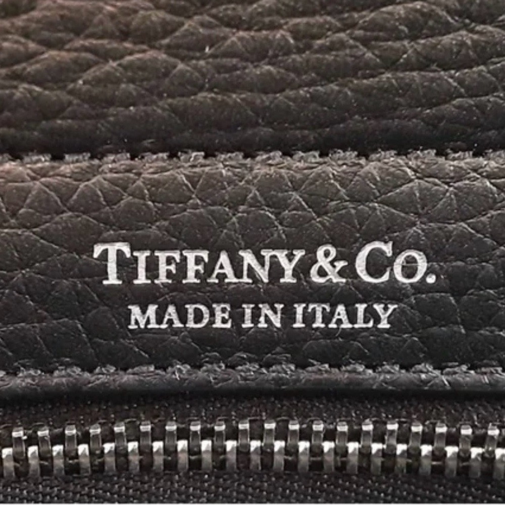 Tiffany & Co. Black Heart-Shaped Crossbody Bag - Picture 7 of 7